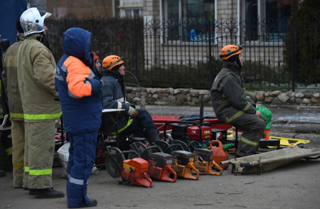 Поисково-спасательная операция на месте обрушения дома в Ижевске будет завершена до 23:00 пятницы