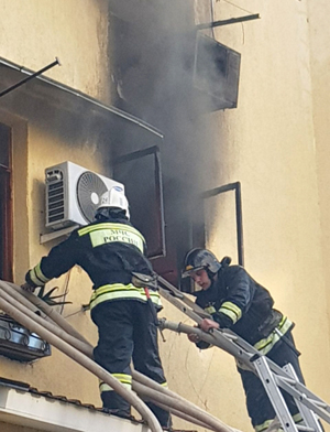 При пожаре в сочинском общежитии повреждено 16 квартир - МЧС
