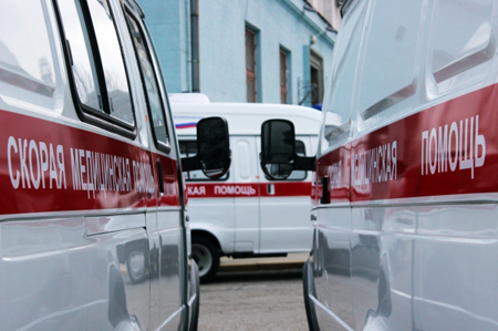 Шесть человек пострадали в столкновении внедорожника и микроавтобуса в ХМАО