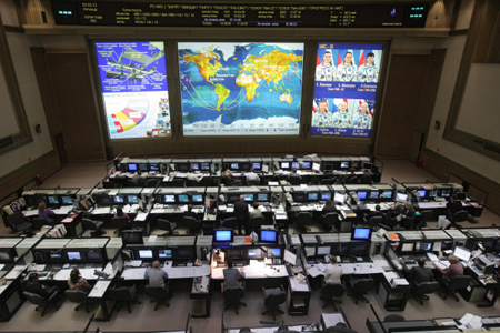 Космический корабль "Союз МС-05" с космонавтами вернулся на Землю