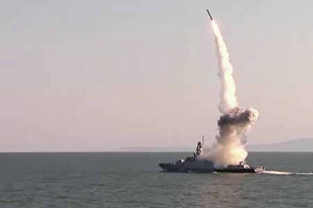 Малый ракетный корабль, который способен нести на борту ракеты "Калибр" и "Оникс" построят в Крыму