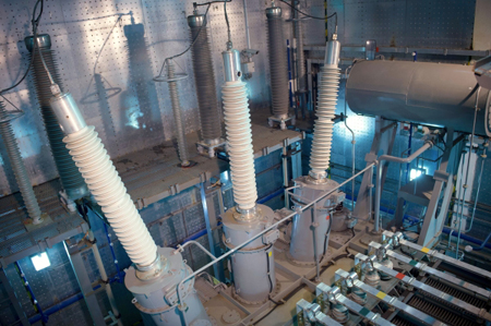 Сброс нагрузки на 150 МВт произошел на Красноярском алюминиевом заводе из-за короткого замыкания