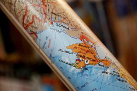 Власти Крыма планируют передать управление Керченской переправой "Крымским морским портам"