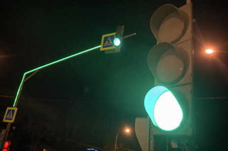 Инновационные светофоры появились еще на 25 пешеходных переходах в Москве
