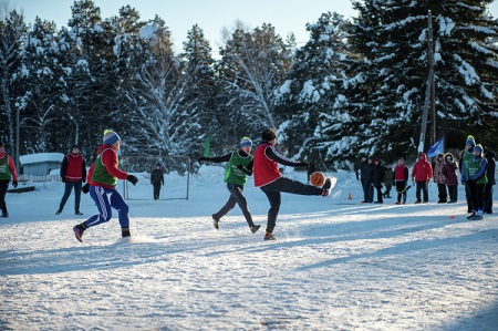 На фестивале "Северное сияние" брянская молодежь будет состязаться в сноуборде, зимнем футболе, хоккее и лазертаге
