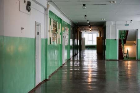 Школы в тюменском Ялуторовске закрыли на карантин из-за ОРВИ