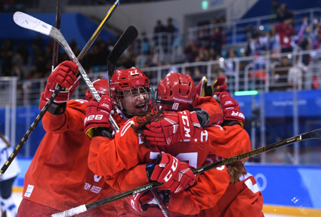 Российские хоккеисты разгромили команду Норвегии со счетом 6:1 и вышли в 1/2 ОИ