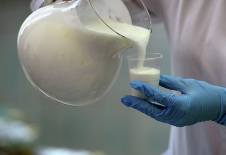 РФ с 26 февраля запрещает ввоз из Белоруссии молока, сливок, сыворотки и другой молочной продукции
