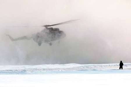 Ряд вертолетных рейсов на Ямале отменен из-за метели