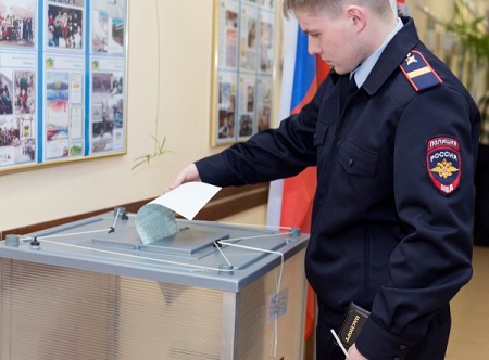 Полиция в Алтайском крае установила причастных к распространению незаконных листовок в предвыборный период