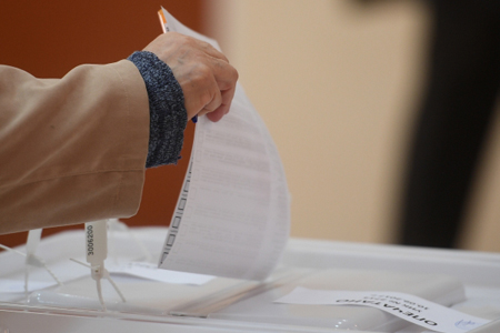Довыборы в региональный парламент Крыма назначены на июнь 2018 года