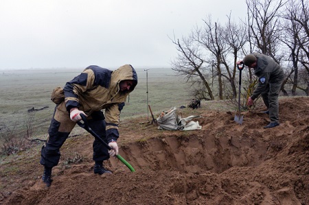 Останки троих бойцов Красной армии нашли при очистке Севастополя от боеприпасов