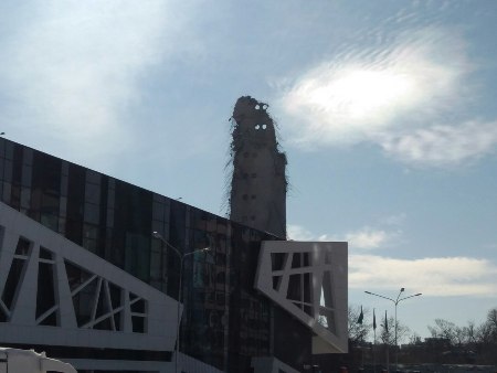 Оставшуюся часть телебашни в центре Екатеринбурга демонтируют без взрыва