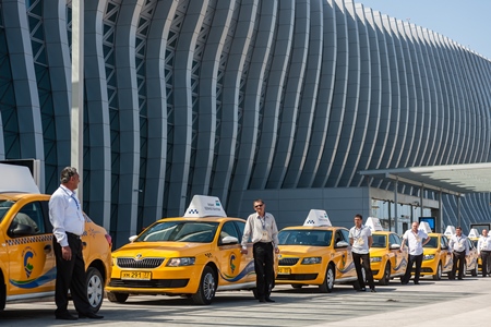 Собственная диспетчерская служба такси появится в аэропорту в Крыму