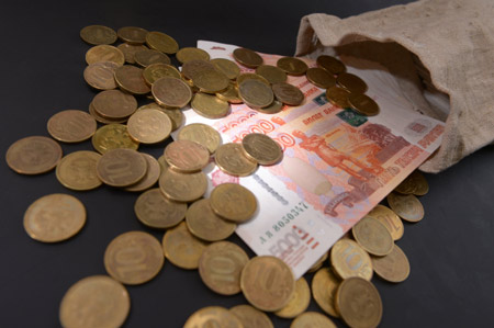 Евкуров в прошлом году заработал более 2,4 млн рублей