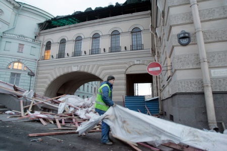 Более 10 человек пострадали из-за урагана в Москве - Собянин