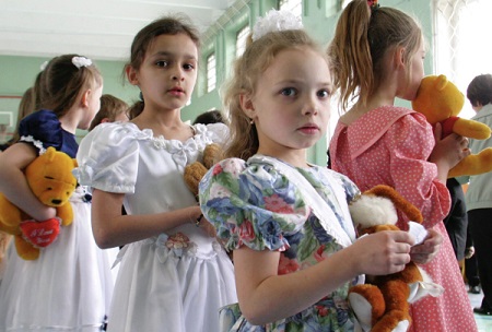 Московские школьники летом вновь отдохнут по программе "Московская смена"