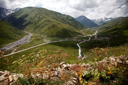Чемпионат России по альпинизму впервые проходит в горах Северной Осетии