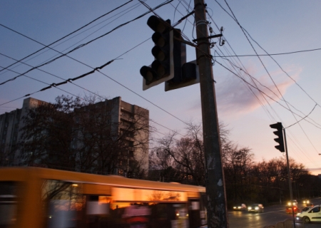 Около 10 тысяч жителей трех округов Омска остались без электричества