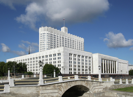 Правительство утвердило перенос сроков ввода двух ТЭС в Крыму на осень 2018 году