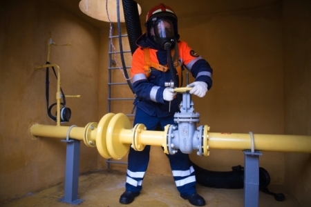 Газпром построил газопровод к судоверфи "Звезда" в Приморье