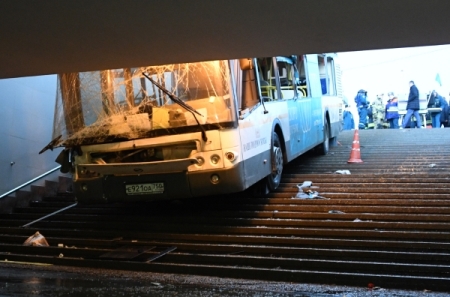 Дело водителя автобуса, въехавшего в подземный переход в Москве, рассмотрят в Дорогомиловском суде