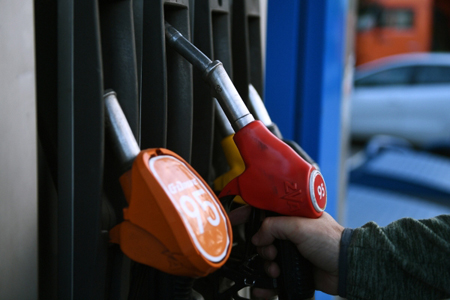 Впервые с марта перестали расти цены на бензин на АЗС Крыма