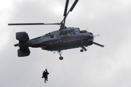 Двоих травмированных туристов эвакуировали вертолетом из Безенгийского ущелья в Кабардино-Балкарии