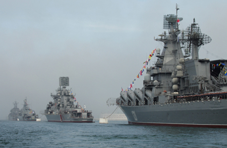 50 кораблей Черноморского флота возвращаются в пункты дислокации после участия в четырёх парадах