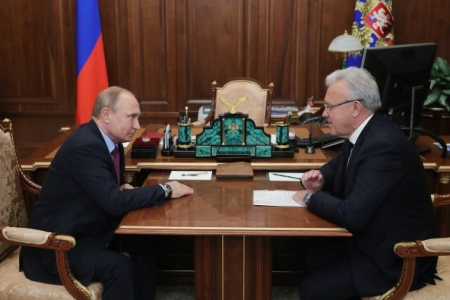 Путин пообещал обсудить с правительством строительство метро в Красноярске