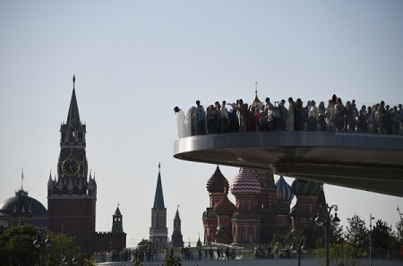 Лучшим реализованным проектом в области строительства в Москве признан парк "Зарядье"