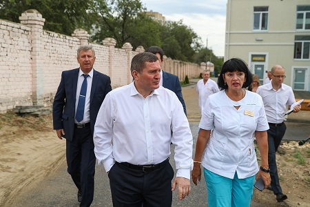 Детское инфекционное отделение и реабилитационный центр появятся в больнице  №7 Волгограда