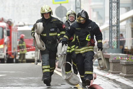 Пожар в многоквартирном доме в Краснодаре потушен, пострадавших нет