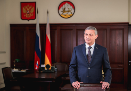 Глава Северной Осетии В.Битаров: "Наша главная задача в рамках стратегии развития до 2030г - выйти на бездотационность"