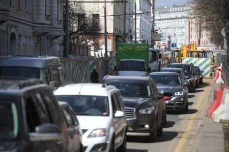 Движение транспорта в центре столицы восстановлено после Дня города