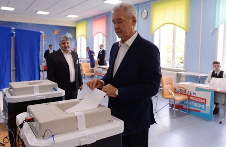 Собянин побеждает с 69,6% голосов избирателей