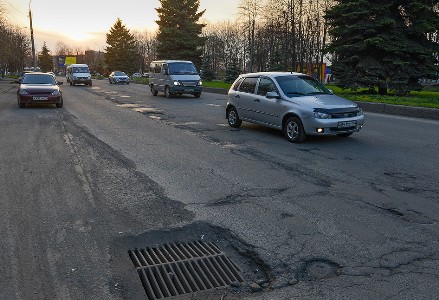 ГИБДД Северной Осетии требует закрыть несколько улиц Владикавказа из-за разбитых дорог