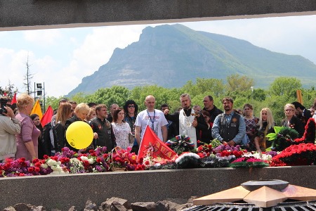 Собравшиеся почтили память погибших в Великой Отечественной войне