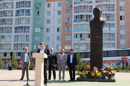 Первый пешеходный фонтан открылся в Кемерово в новом сквере, созданном компанией "Кузбассразрезуголь"