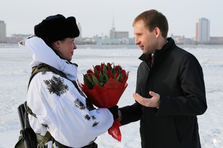 Губернатор Амурской области поздравил женщин с 8 марта