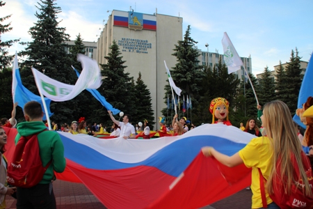 Более 5 тыс. участников объединил фестиваль "Русь заповедная" в Белгороде