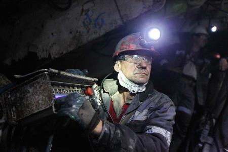 Шахтеры "СУЭК-Кузбасса" установили рекорд России, добыв 1,4 млн тонн угля из одного забоя за месяц