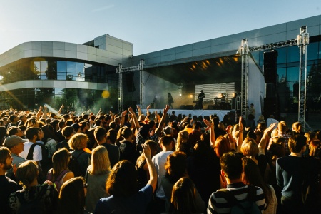 Более 1,5 тыс. музыкантов сыграли в Екатеринбурге на фестивале Ночь музыки