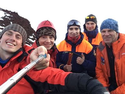 Камчатские спасатели в ходе горной подготовки покорили Корякский вулкан