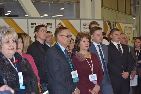 Около 100 предприятий приняли участие в выставке "АлтайПродМаркет" в Алтайском крае