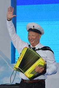 Губернатор Ленинградской области вручил знаки новым почетным гражданам региона в Выборге