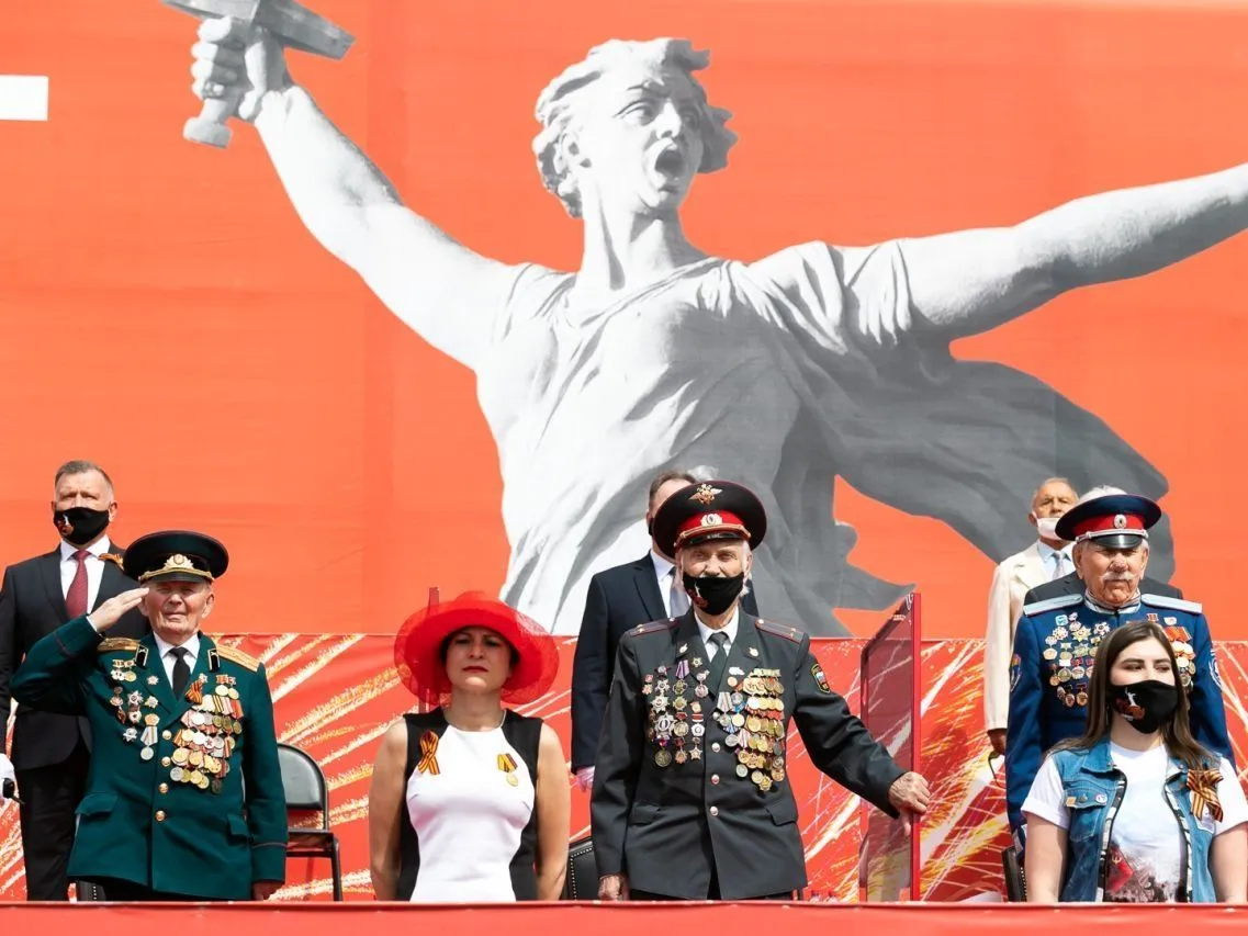 Парад Победы в Волгограде. Фото пресс-службы администрации Волгоградской области