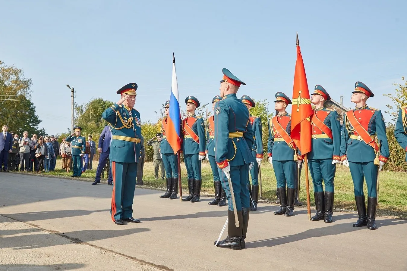 Памятник полководцу Суворову открыли во Владимирской области