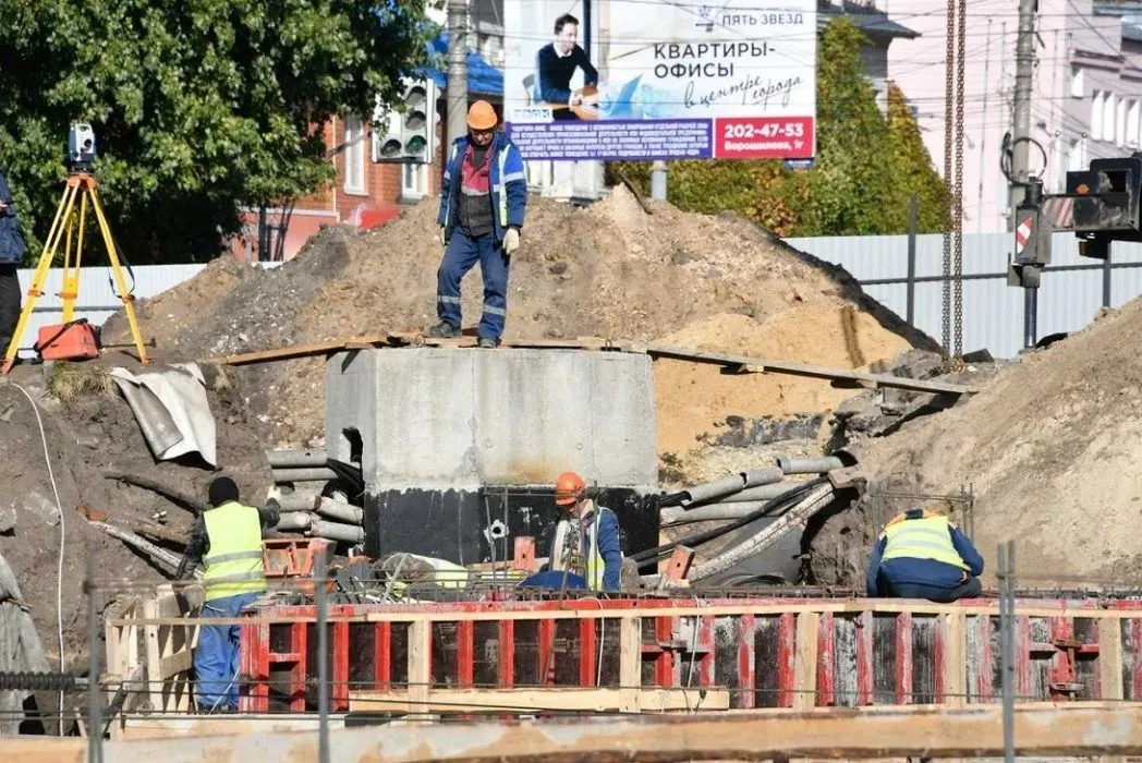 Более 10 поездов дальнего следования и 40 электричек изменят свое расписание из-за ремонта путепровода в Воронеже