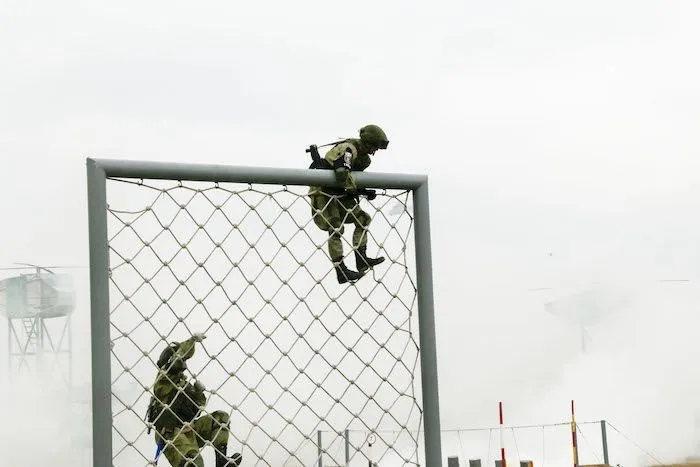 Военные со всей страны соревновались в мастерстве под Тюменью